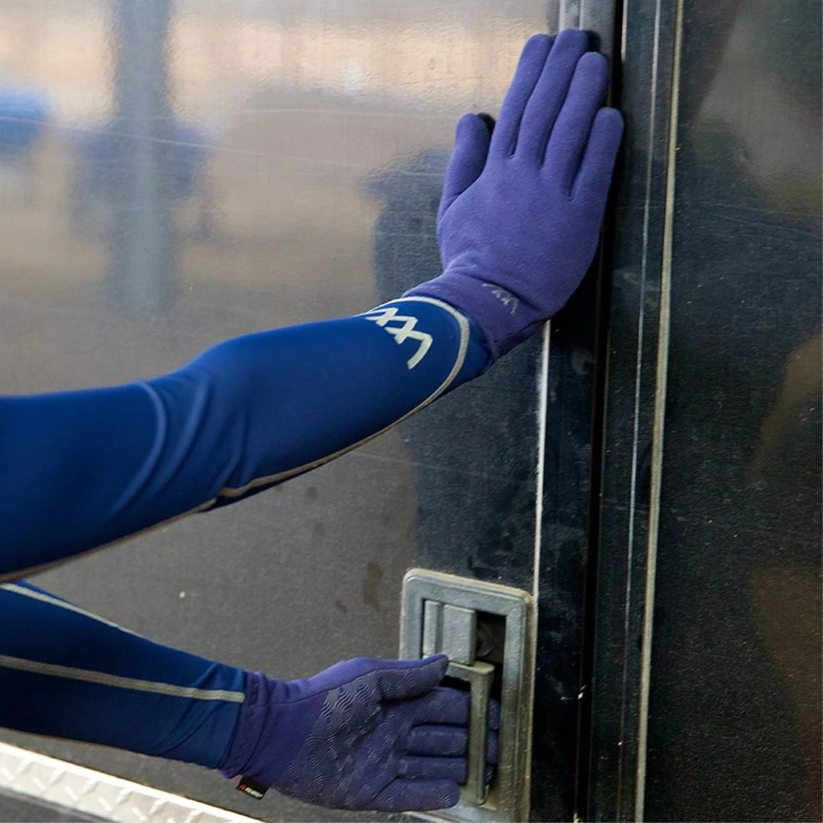 Woof Wear Powerstretch Gloves (Navy) - Image 2